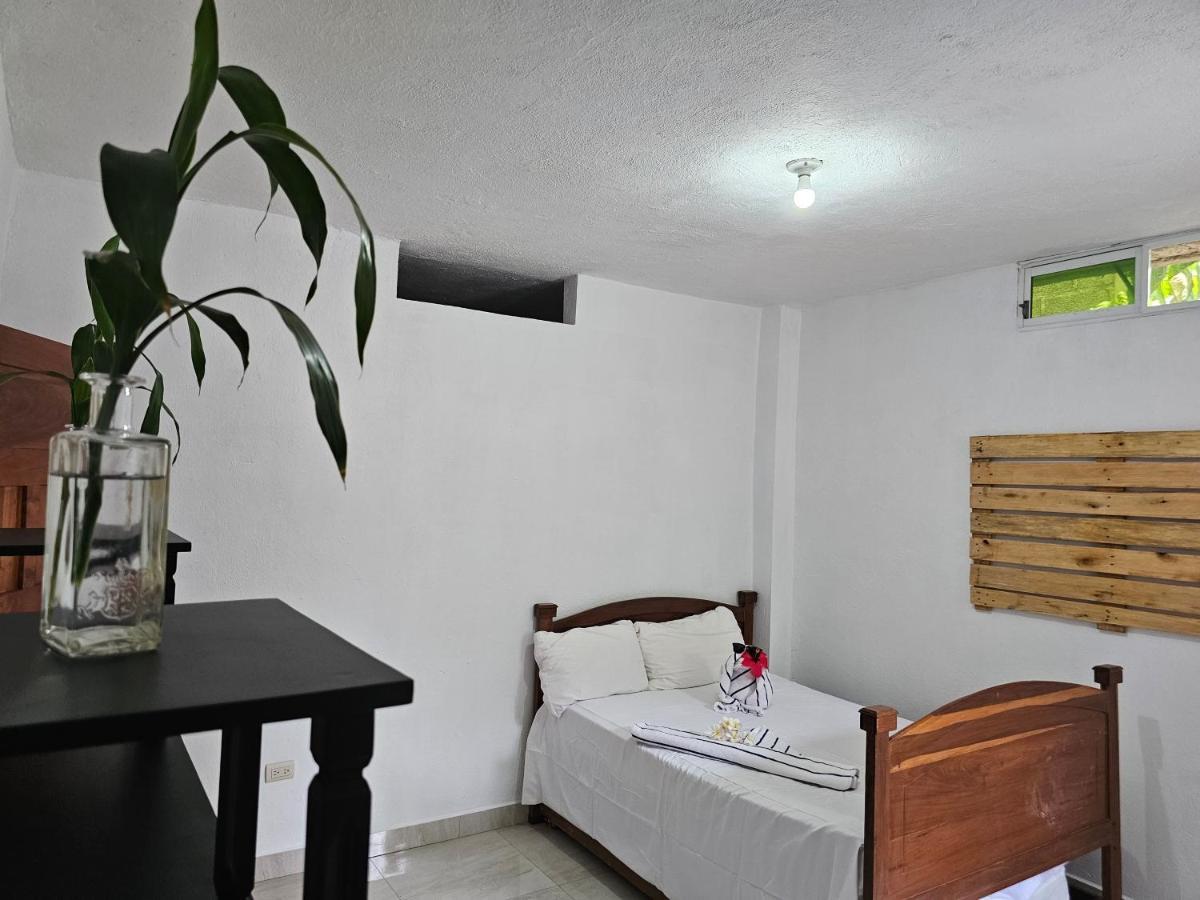 Lovely Inn San Cristobal Exterior photo