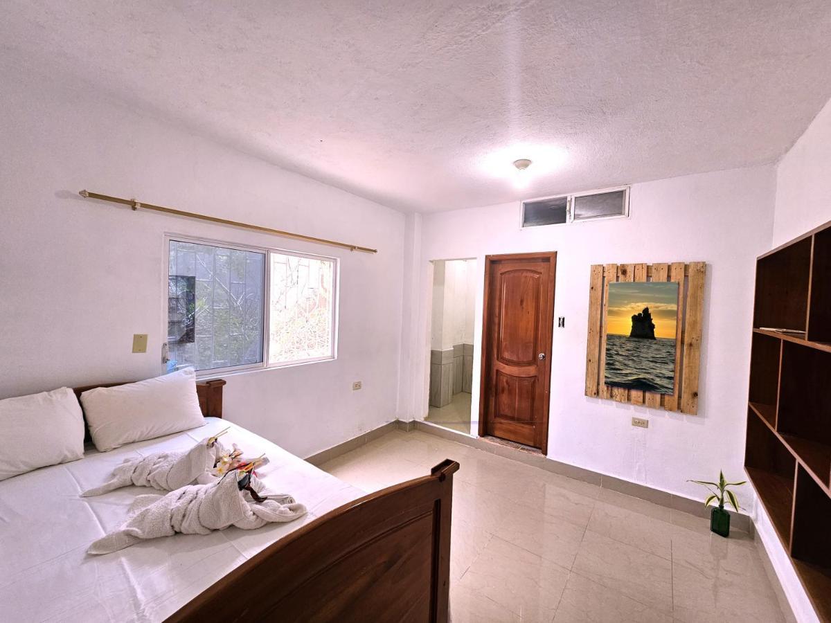 Lovely Inn San Cristobal Exterior photo